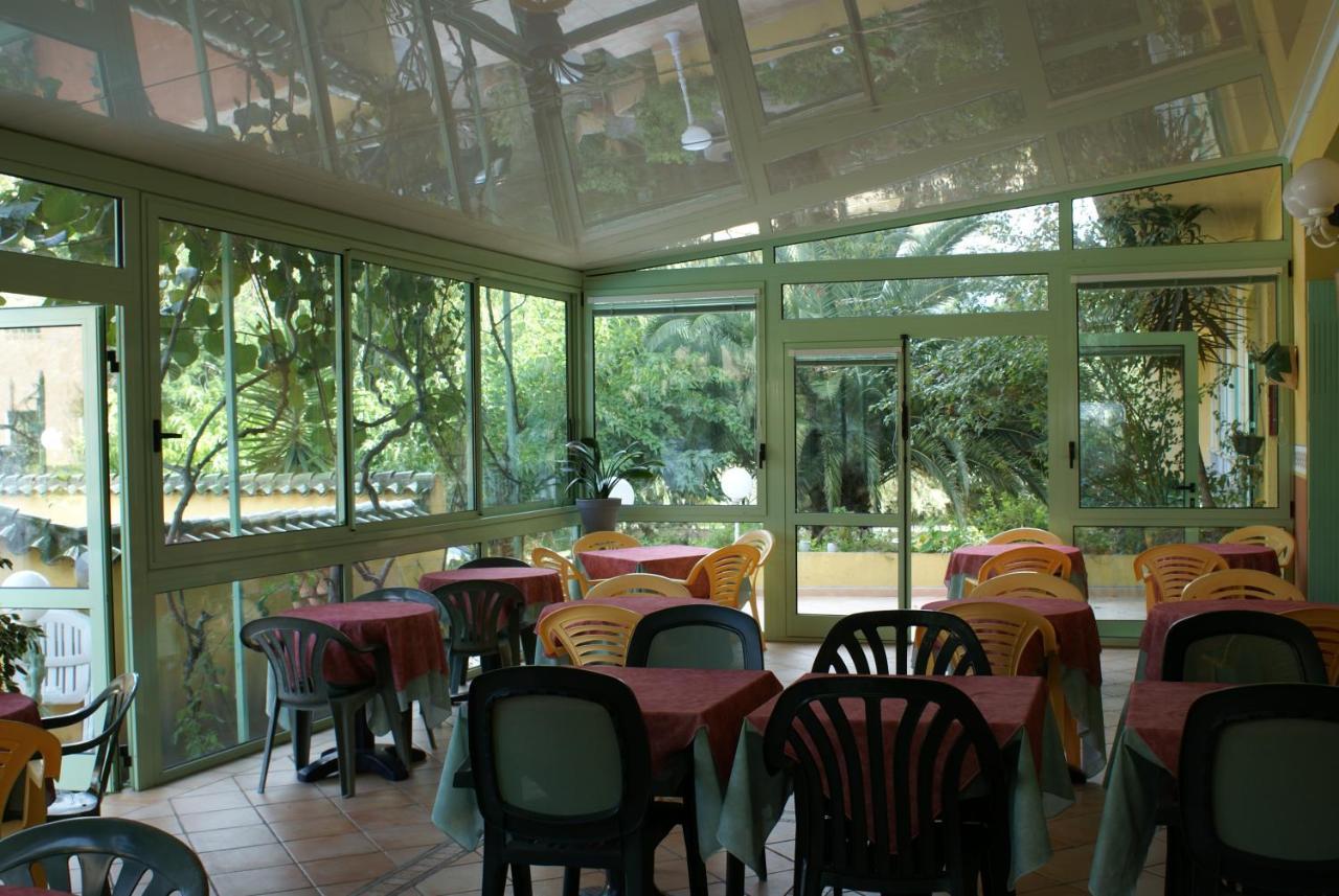 Hotel Cyrnea Calvi  Exterior foto